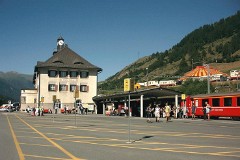 Scuol, Rhätische Bahn, 18. July 2003